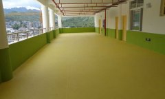 貴州望謨縣幼兒園室外糟老头子破解版黄台